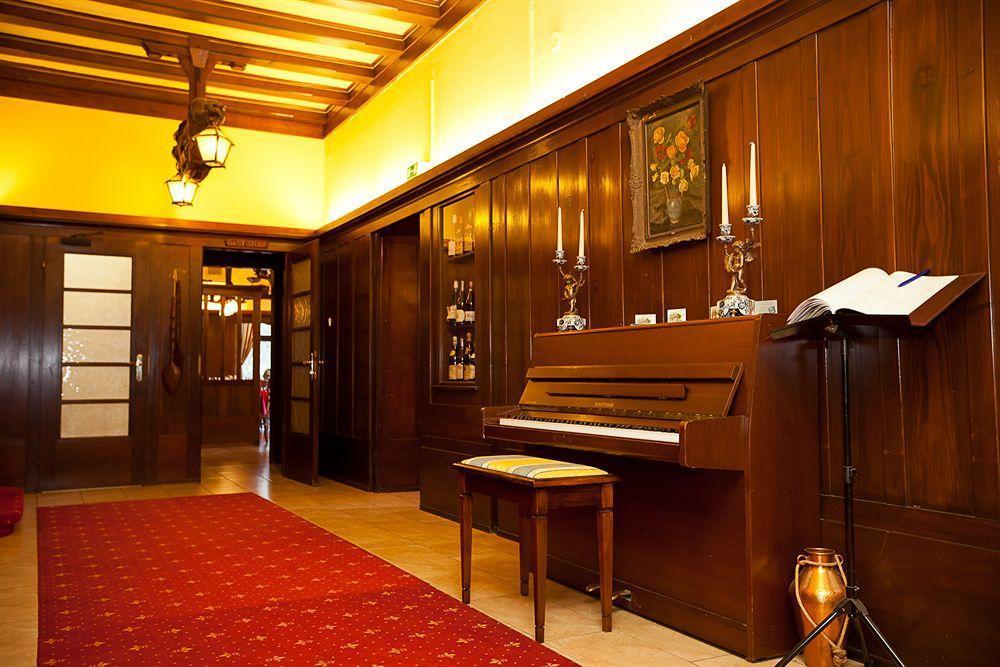 Waldhotel Forellenhof บาเดน-บาเดน ภายนอก รูปภาพ