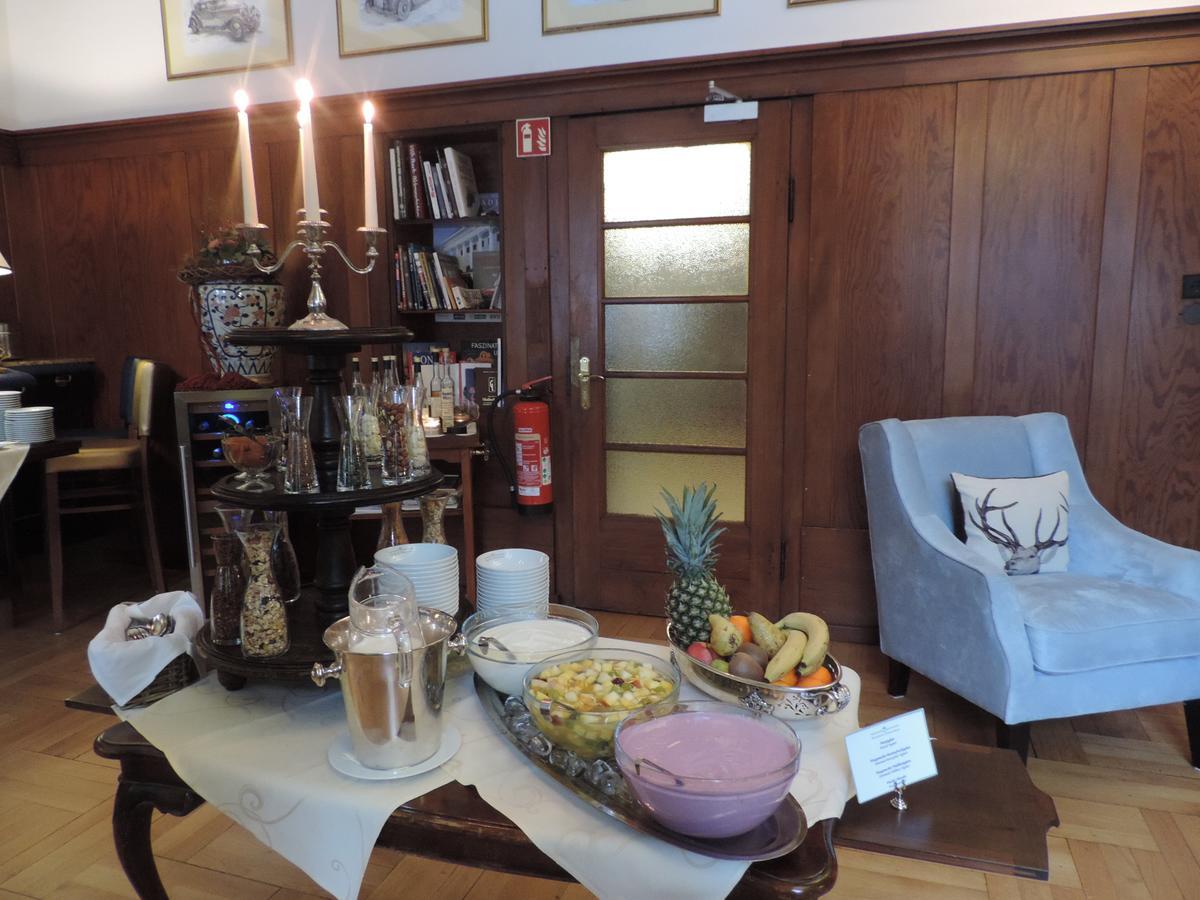 Waldhotel Forellenhof บาเดน-บาเดน ภายนอก รูปภาพ