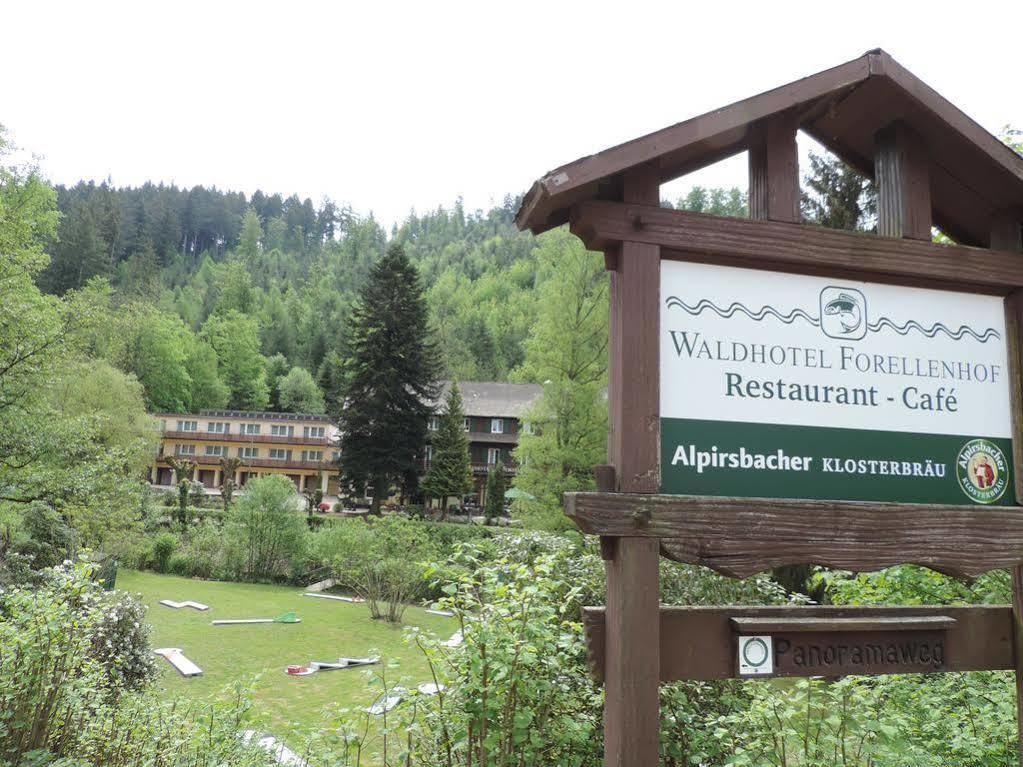 Waldhotel Forellenhof บาเดน-บาเดน ภายนอก รูปภาพ